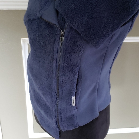 HEAD Vest Size Small - Picture 4 of 6